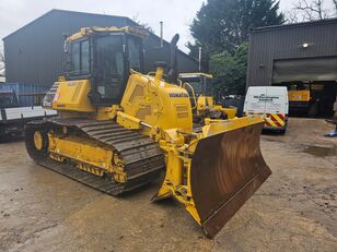 Komatsu D61PXI-24 bulldozer