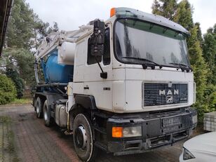 MAN 26.403 Pompo-gruszka Putzmeister concrete mixer truck