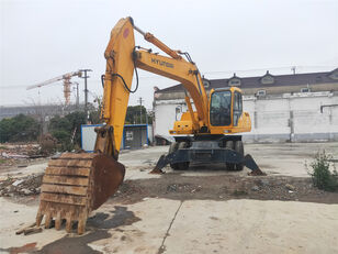 Hyundai R200W-5 tracked excavator