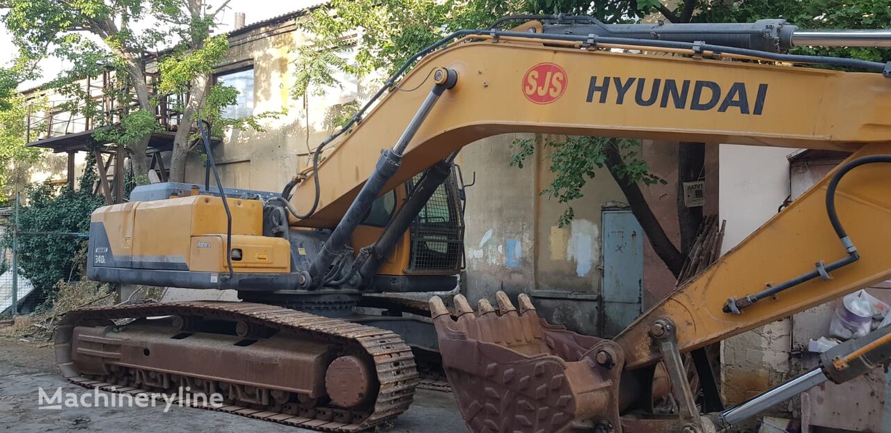Hyundai R340L tracked excavator