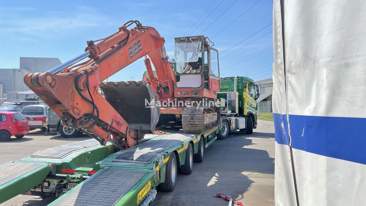 Liebherr 922 tracked excavator