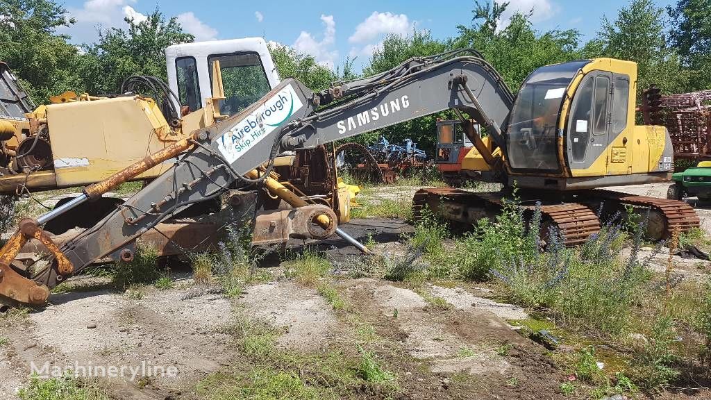 Samsung SE 130 LC-2 tracked excavator