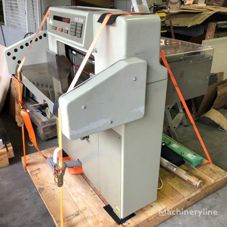 Polar 58 EM paper guillotine cutter